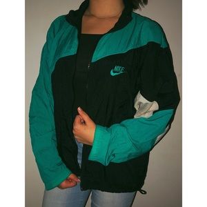 VINTAGE NIKE JACKET